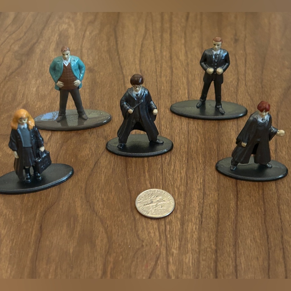 •HARRY POTTER FILM CHARACTER •5 PIECE COLLECTOR SET DIE-CAST METAL FIGURES!